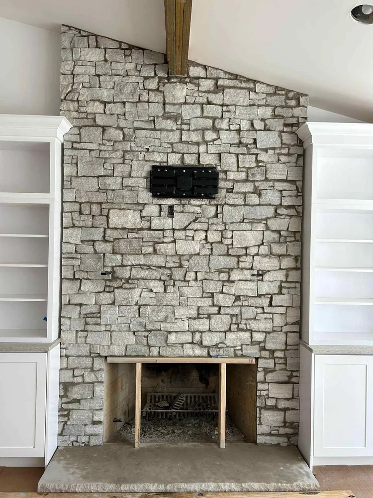 Tile installation in a Schiller Park, IL home